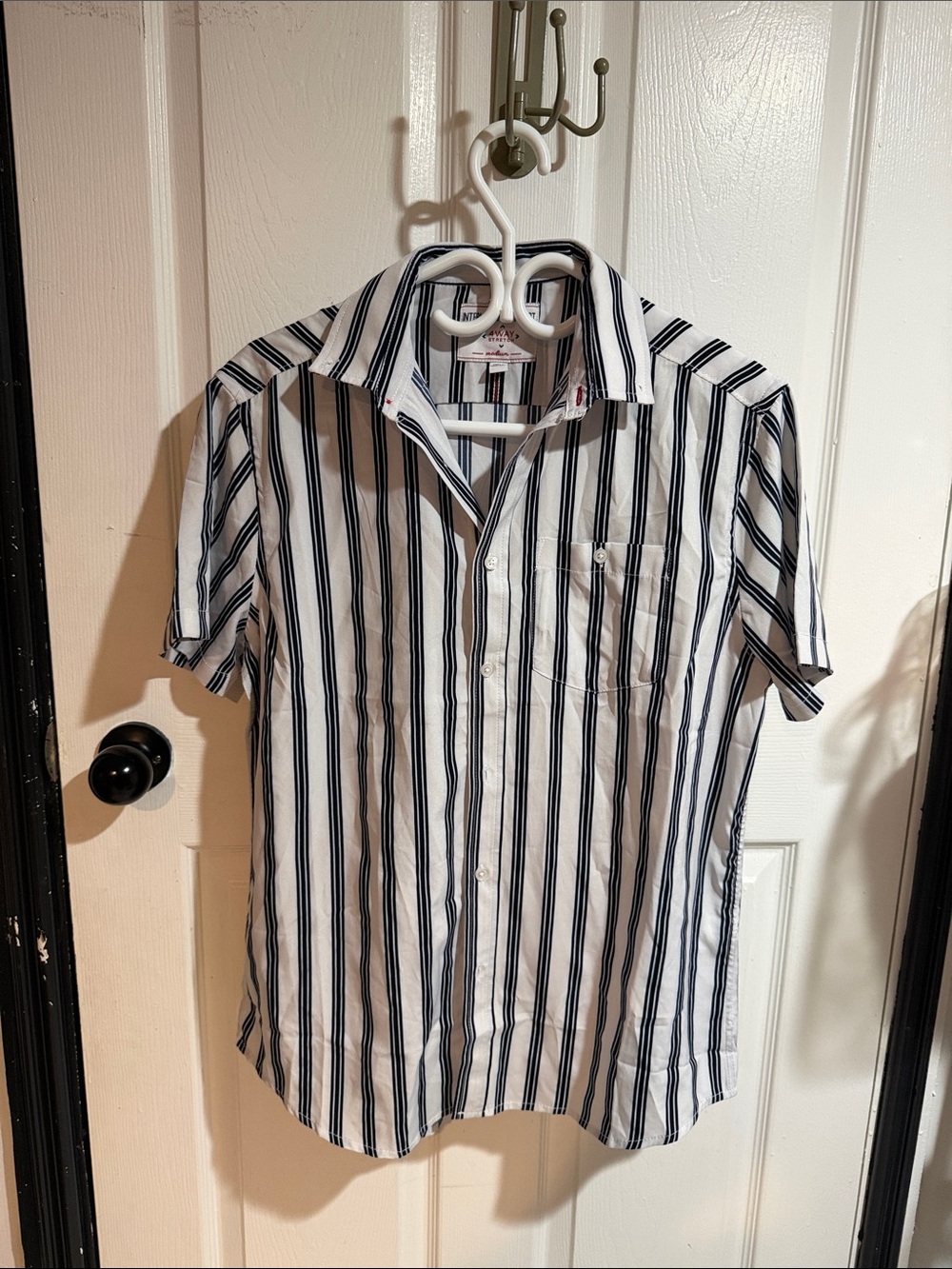 Men's Short Sleeve Button-Down Shirt